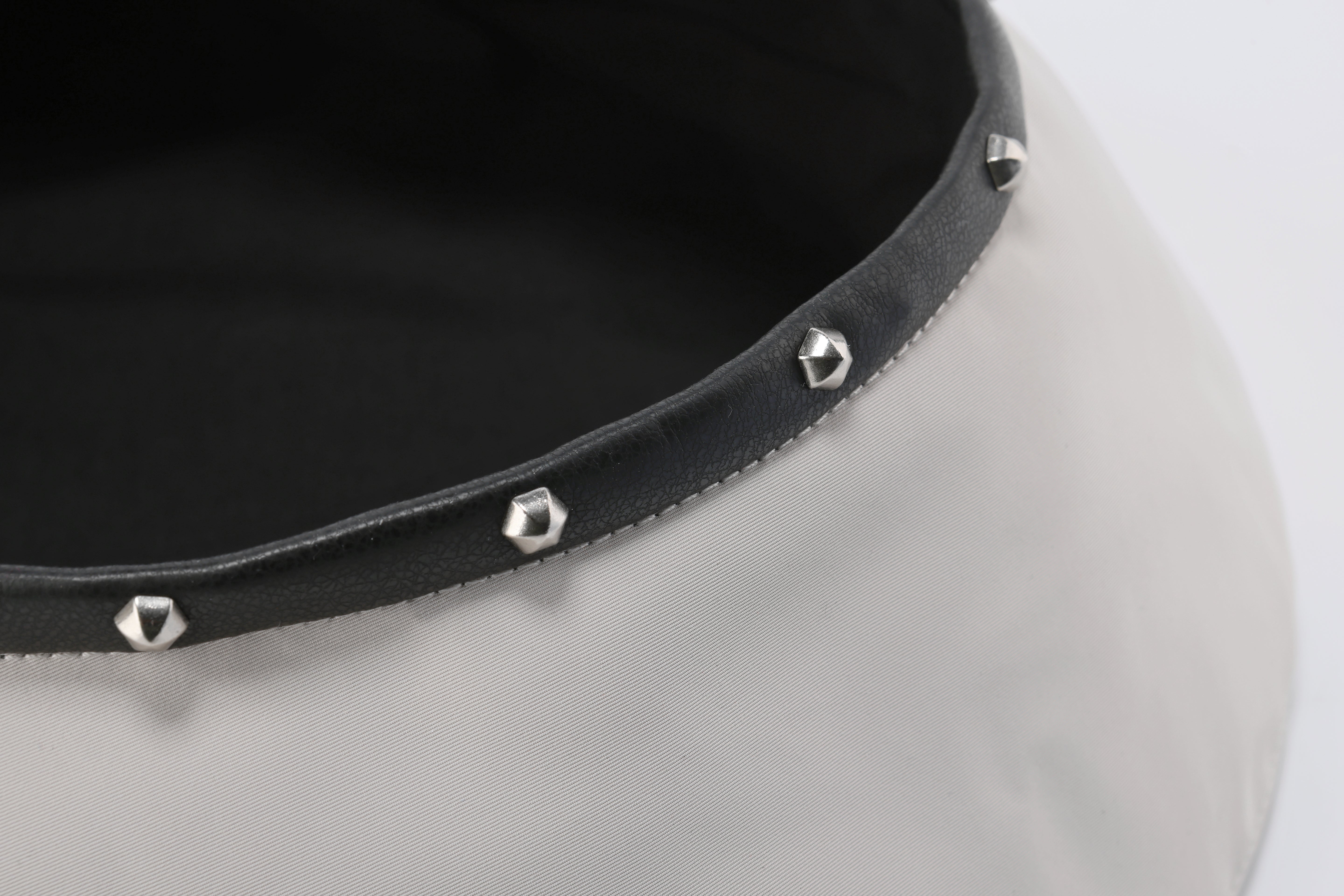 Pumpkin Studded Fullmoon Beret