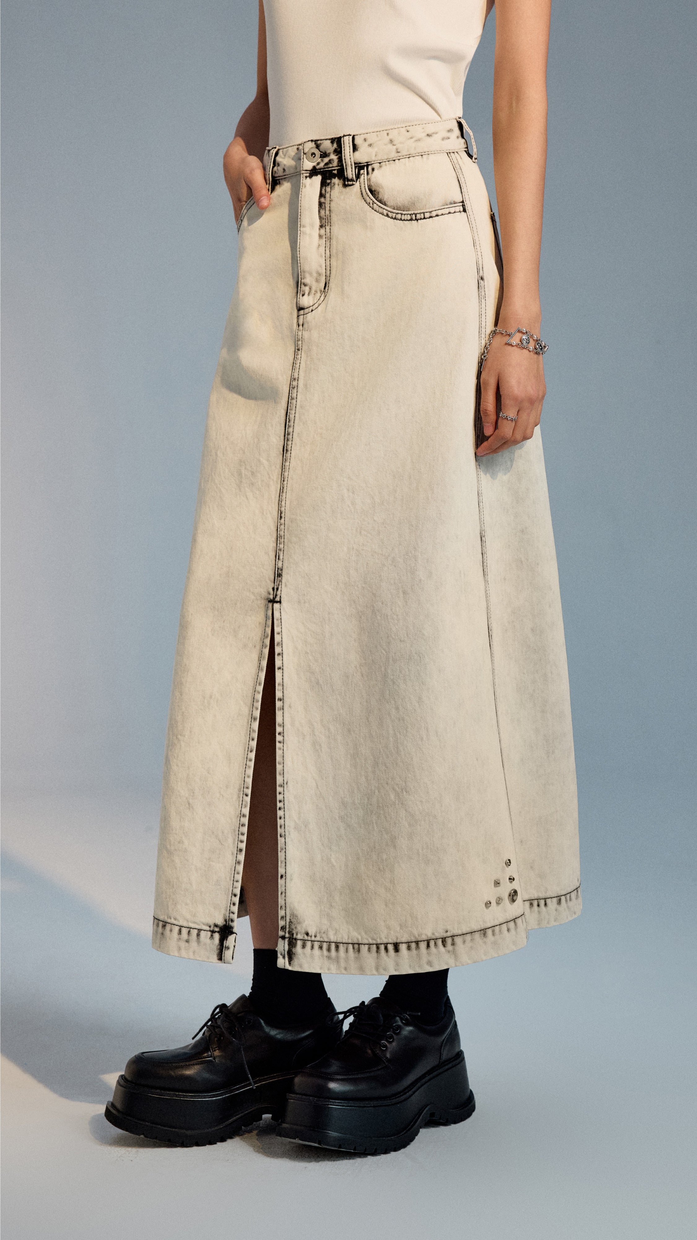 Bleach-washed Pencil Skirt