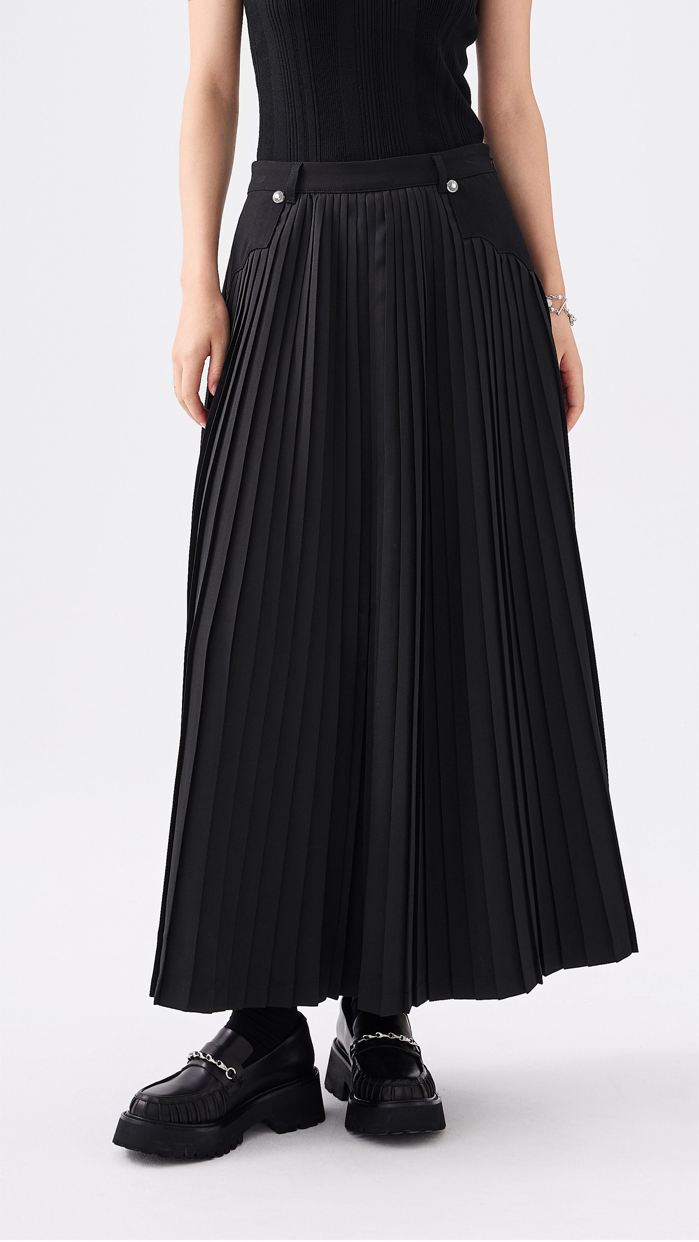 Front Pleated Flare Skirt