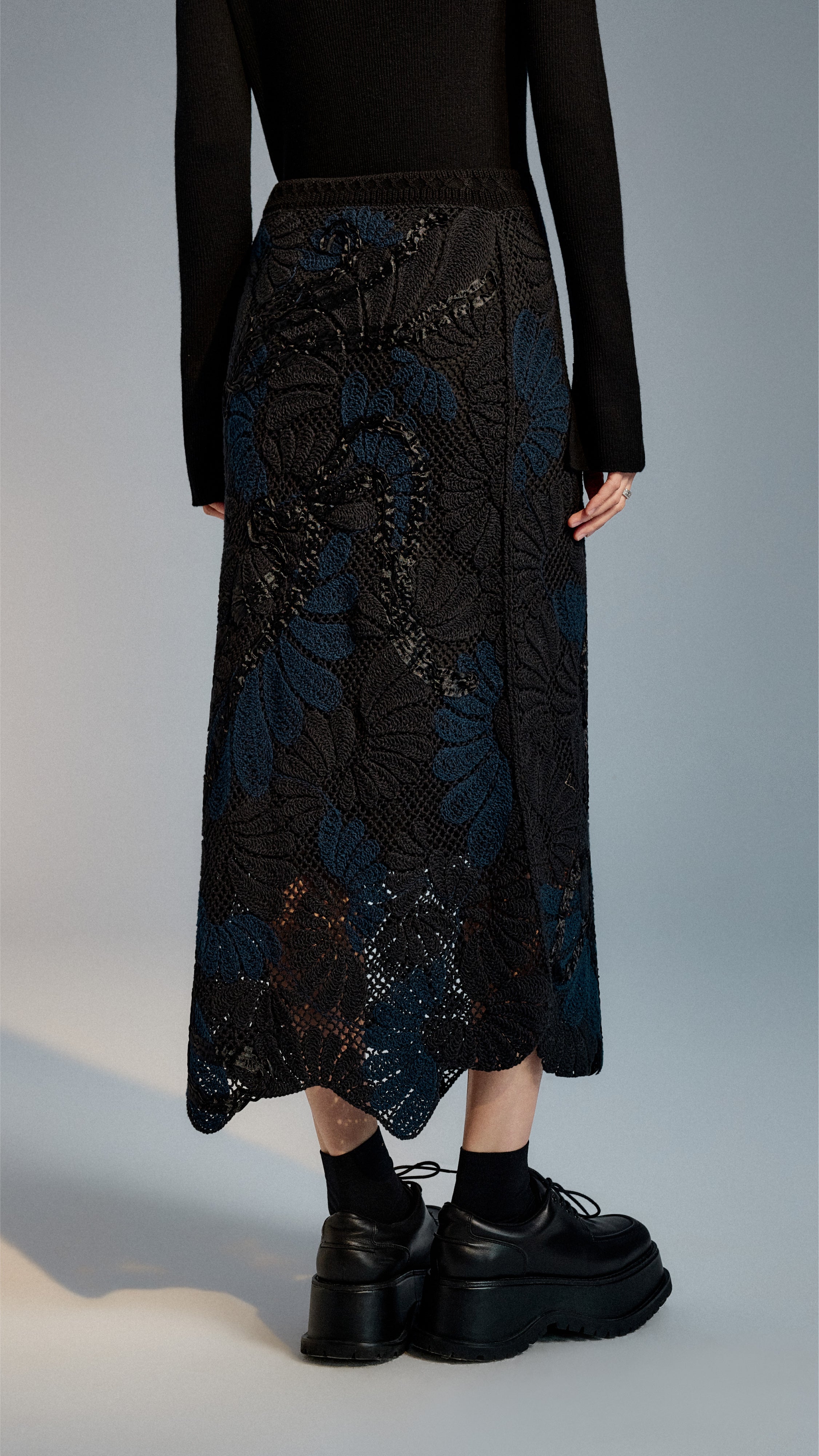 Tape Embroidery Skirt